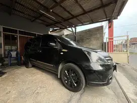 Nissan Grand livina 1.5 xv