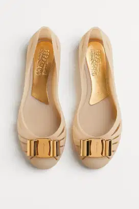 Sepatu flat salvatore Ferragamo
