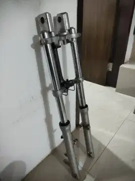 Shockbreaker depan scorpio