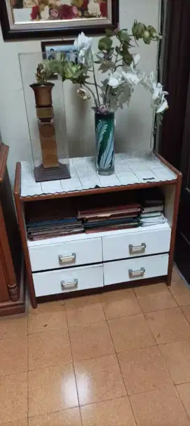 Rak buku/Hiasan/pakaian