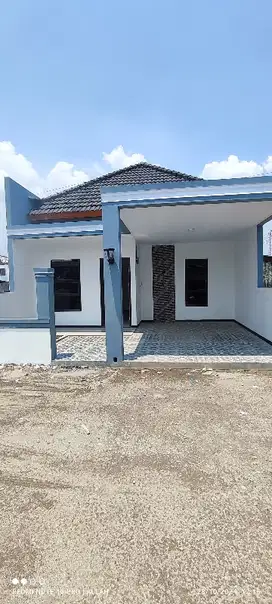 rumah baru pinggir jalan raya propinsi jati mekar bandung