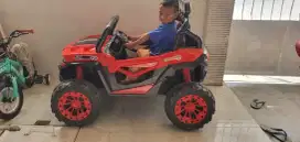 Mobil aki jumbo bekas