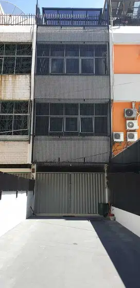 Ruko Siap Huni Di Kebon Jeruk Kota Jakarta Barat
