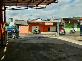 Bangunan usaha steam motor dan mobil di burangkeng setu kab bekasi