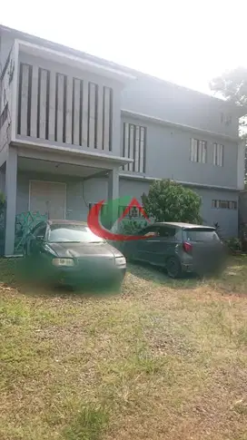 Rumah Tanah Luas di Harjamukti dekat ke Stasiun LRT Cibubur