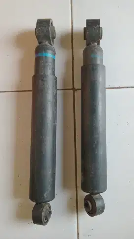 Sok Breker belakang mobil Avanza