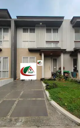 Rumah 2 lantai Citra Grand CBD dekat Mall Ciputra