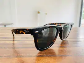 Kacamata rayban