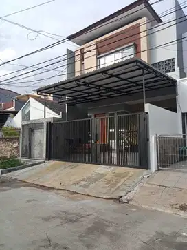Rumah baru hadap selatan kelapa gading jalan lebar bagus