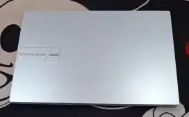 Asus Vivobook M1405Y RYZEN 7-7730U