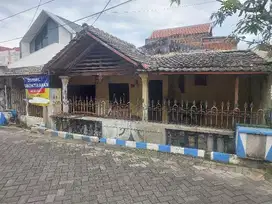 RUMAH HITUNG TANAH DI TOPODO WARU