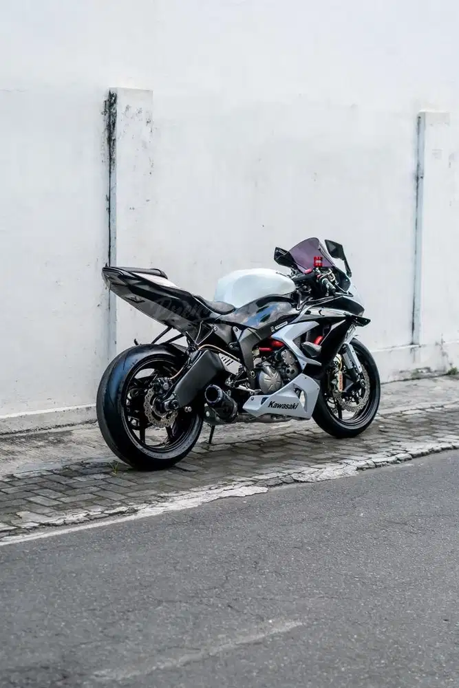 Moge Favorit Kawasaki Ninja ZX636 Putih Th. 2013