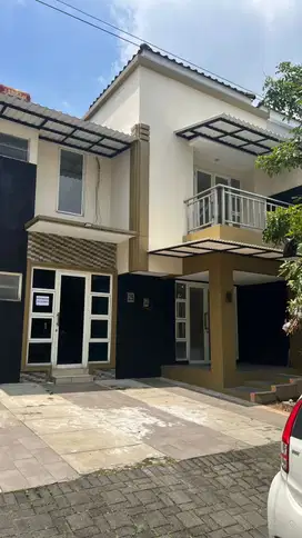 Di Sewakan Rumah 2 lantai Cluster Sentul City