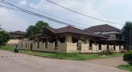 DIJUAL  RUMAH HOEK Lokasi STRATEGIS 1 LT   DI CINERE