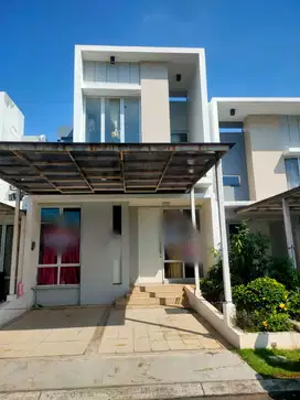 Disewakan rumah murah semi furnished 2lantai di Cluster Yarra JGC