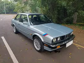 Dijual BMW M3 e30