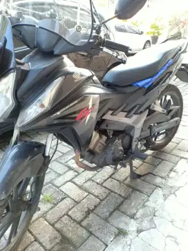 Honda CS1 2012 warna hitam