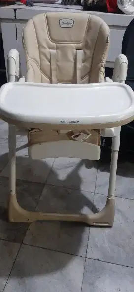 Kursi Makan Bayi