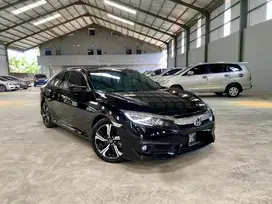 Honda Civic Turbo 1.5 ES 2016 / 2017 AT Matic, Sangat terawat