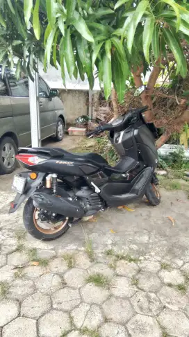 Yamaha NMAX 2023