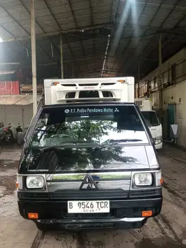 DIJUAL MITSUBISHI L300 BOX PENDINGIN