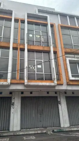 Sewa Ruko Murah 3 Lantai Palem Semi Karawaci Tangerang