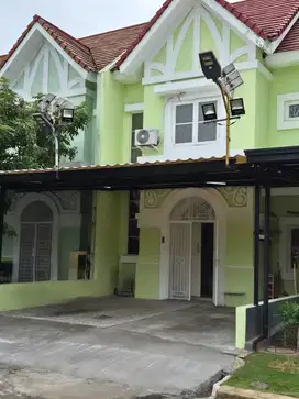 Disewa Rumah Rapi Semi Furnish Cluster di Sektor 8 Gading Serpong