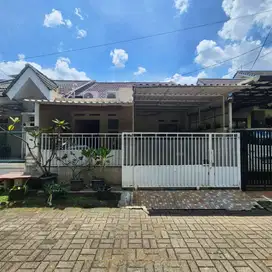 Turun Harga Dijual Rumah di Nusaloka Rapi, Cantik dan Siap Huni