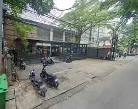 Dijual Rumah Komersil Area Kemang Cocok Untuk Cafe