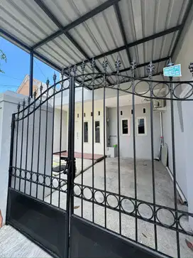 RUMAH NIRWANA EKSEKUTIF BARU RENOVASI, SIAP HINI, ROW 3 MOBIL