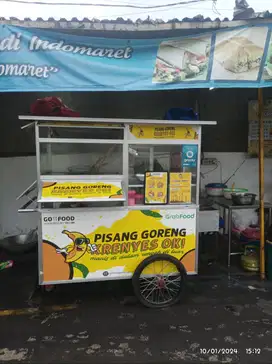 DIBUTUHKAN CREW OUTLET TENANT PISANG GORENG KRENYES