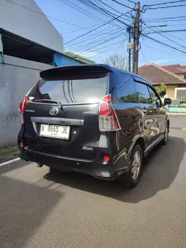 Toyota Avanza Veloz 1.5 at metic th 2013 hitam nopol ganjil jakarta