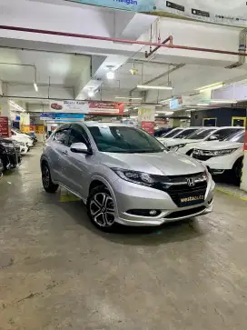KM 75rb Panoramic Honda HRV Prestige 2016 nik 2015 Like New