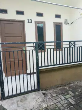 Sewa bulanan kontrakan 3 petak Pondok gede