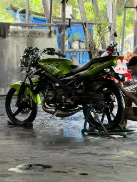 Jual ninja ss ori warna hijau tahun 2011