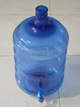 Botol Galon Air Minum 19 Liter ada Kerannya