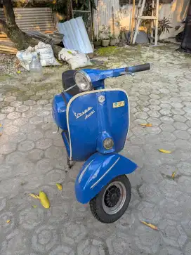 Vespa Super astuti lengkap hidup