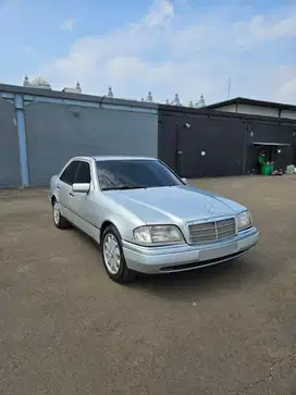 Mercedes Benz C200 W202 1996