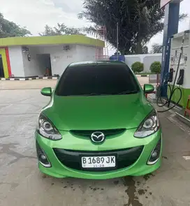 Dijual Mazda 2 Hijau 2011