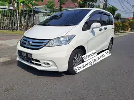 Honda Freed 2015 Bensin