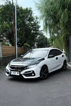 Honda Civic RS Hatchback 2020 putih E Bandung type R antik bandung