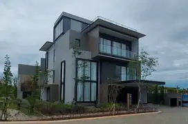 Rumah Mewah Layton at Navapark Dengan Private Lift di BSD City