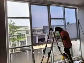 kaca film cutting stiker rumah sticker kantor sanblast gedung hotel