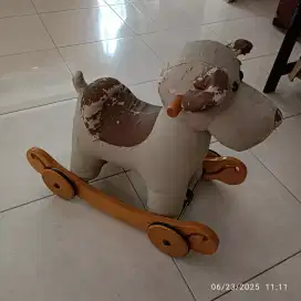 Mainan anak kereta anjing roda kulit