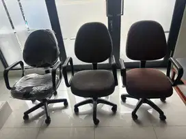 Kursi kantor bekas