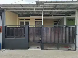 Disewakan Rumah hunian strategis dengan 2 kamar tidur kontrak tahunan