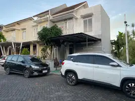 Rumah Mewah Area Malang kota Berlokasi Strategis diTasikmadu Dijual
