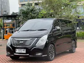 DP 5 juta , Hyundai H1 2,5 XG limited disel matic AT 2015 hitam