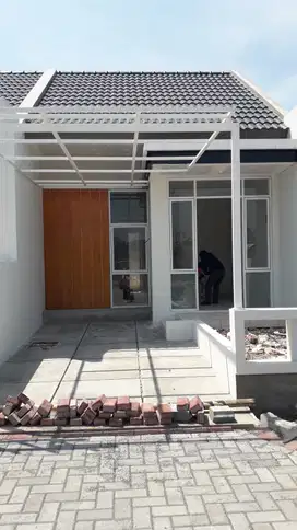 Sawangan garden dekat mall deparc dalam komplek besar