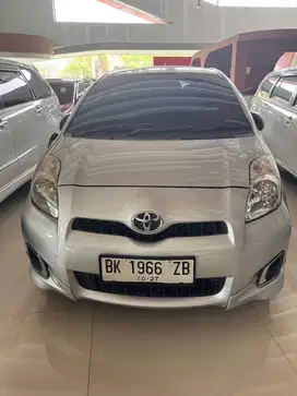 Toyota Yaris E A/T 2012